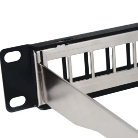 Patch panel descargado de 24 puertos para cat6A Patch panel descargado de 24 puertos para cat6A