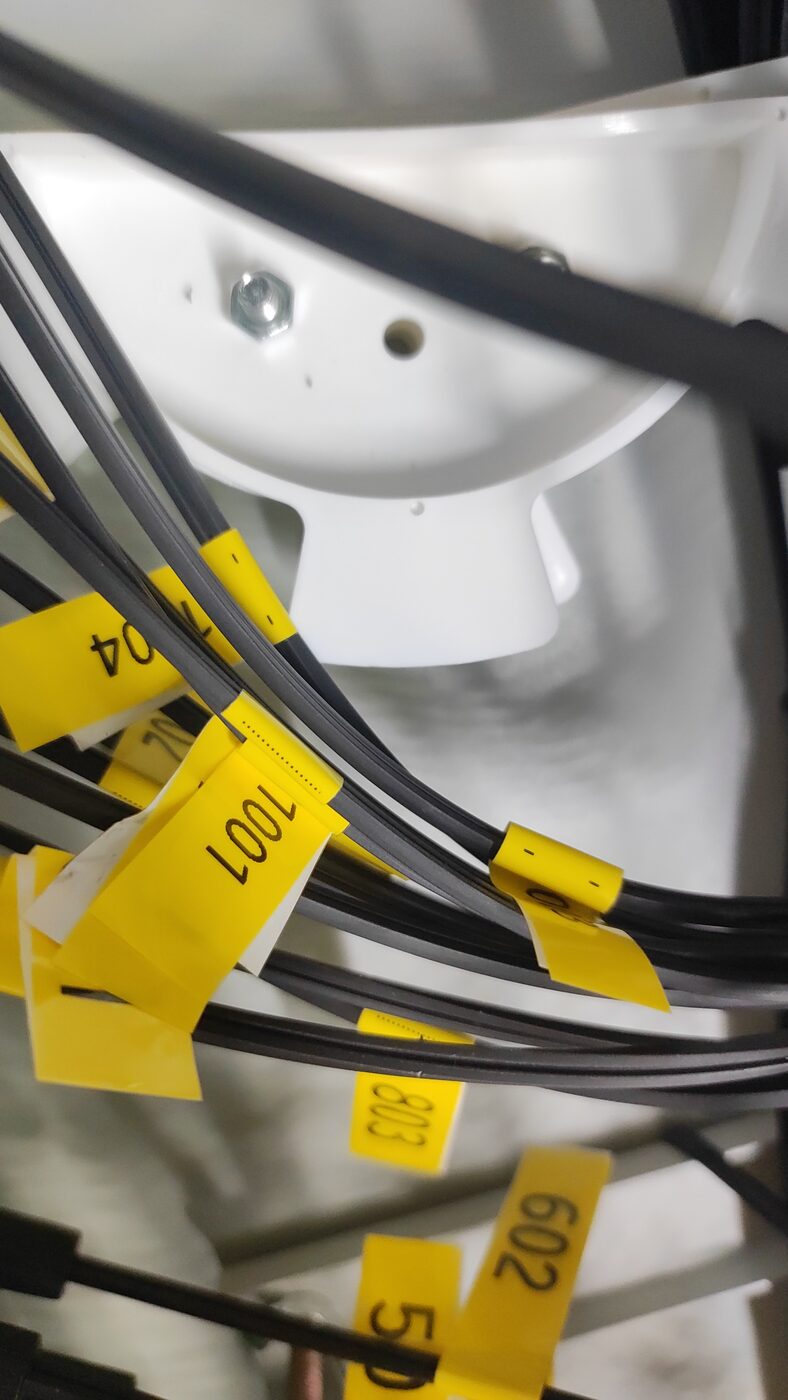 Fibra óptica rotulada en una obra de ProNet